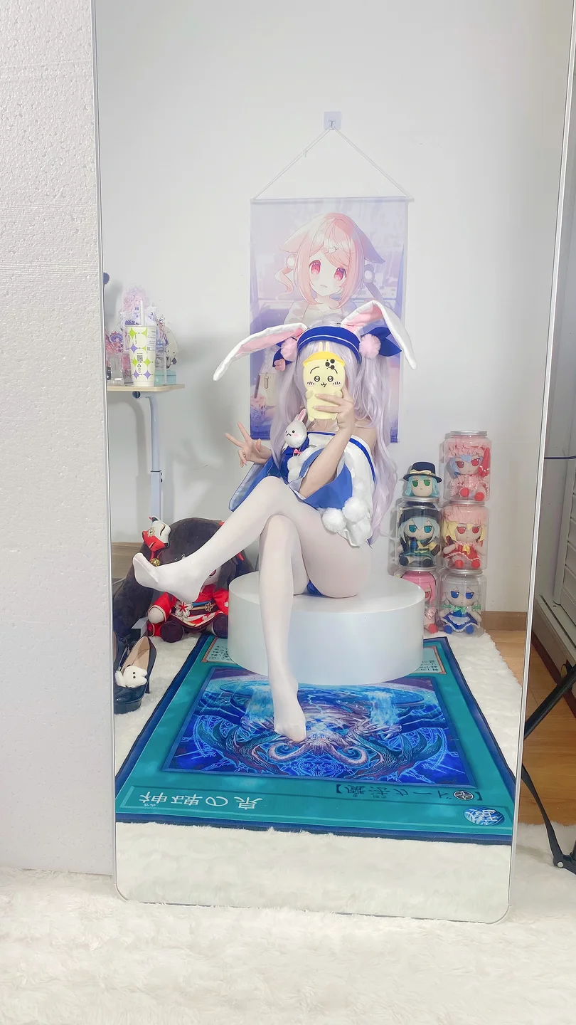 白栎Shirly_No_037_碧蓝航线_拉菲_II_自拍_33P,6V_566MB tg@simisebaisi 【丝足阁】0027.webp